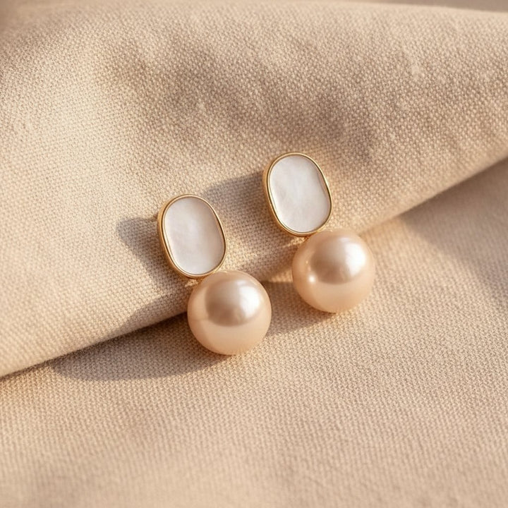 Rhea Pearl Earrings