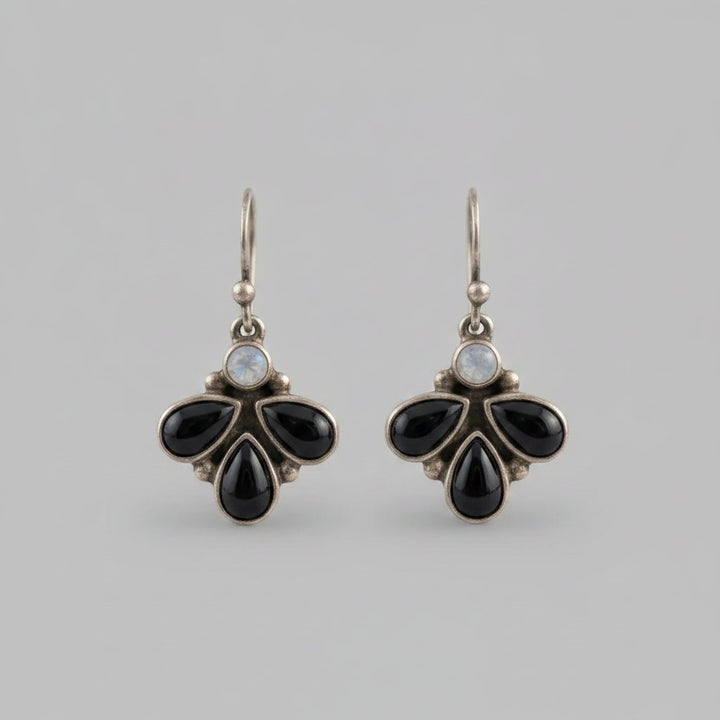 Böhmische schwarze Onyx-Ohrringe