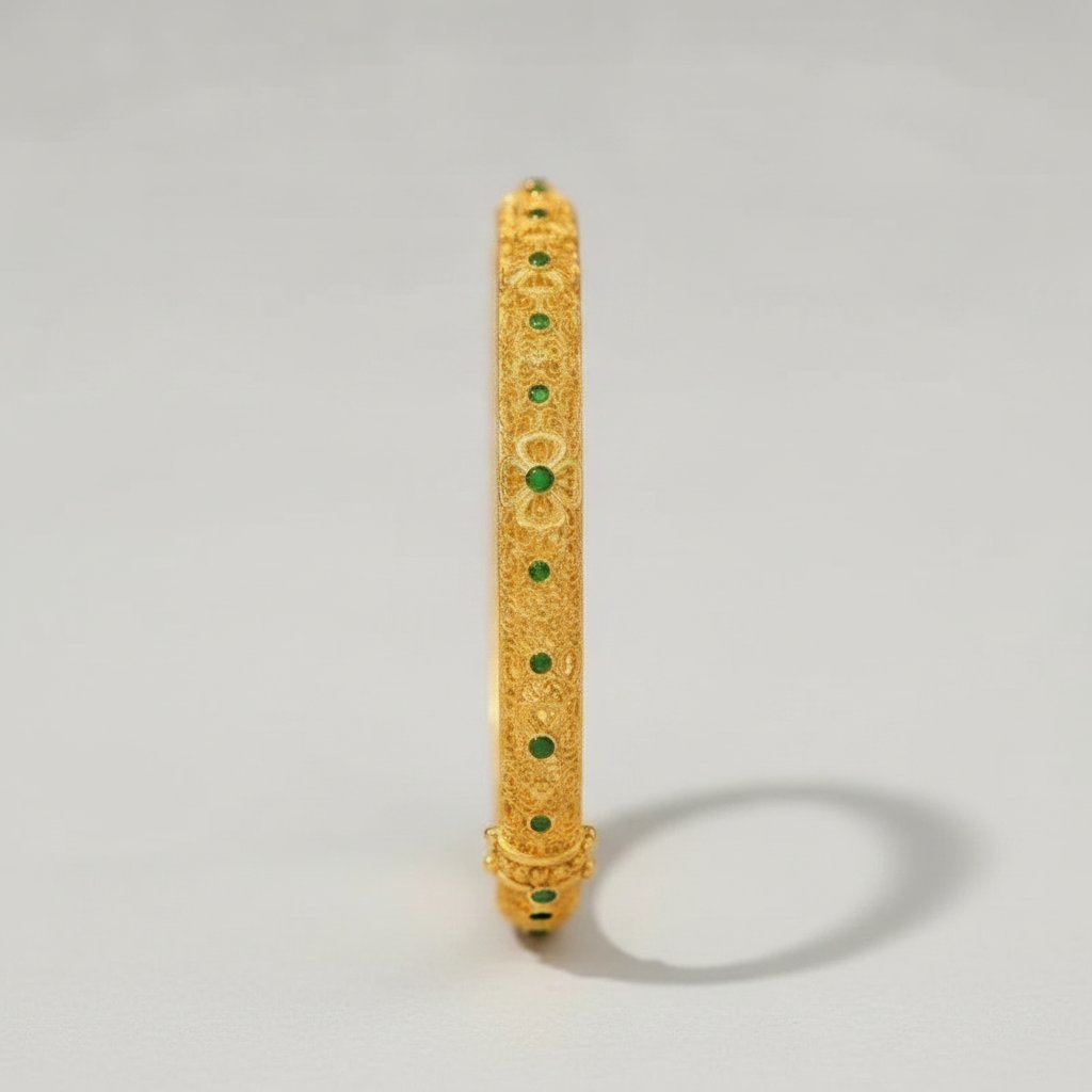 Zelie Gold Bangle