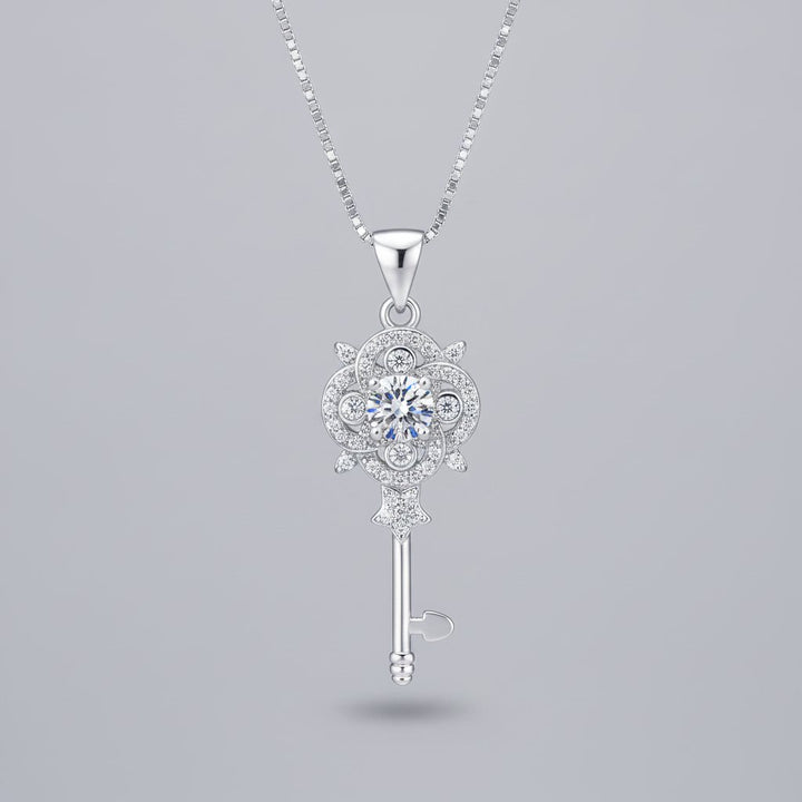 Noor Crystal Pendant Necklace