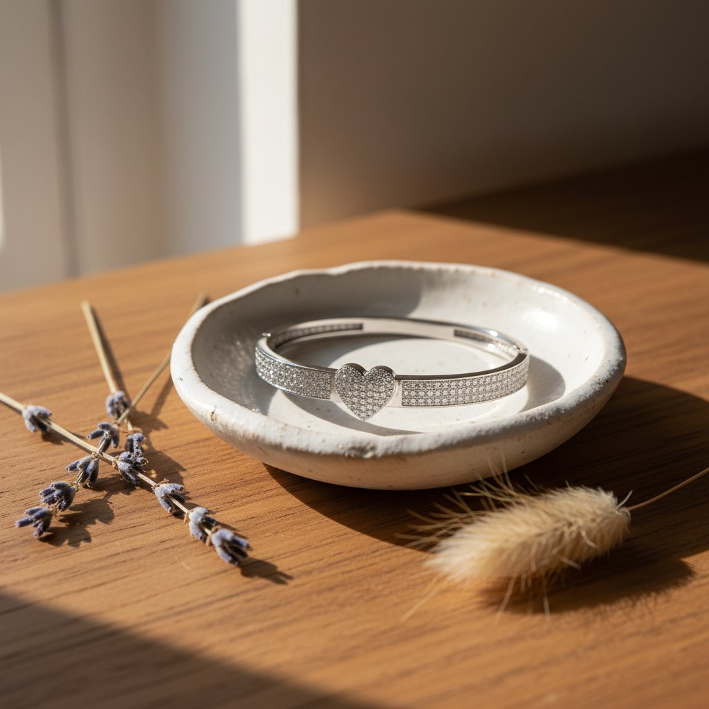 Linnea Crystal Bangle