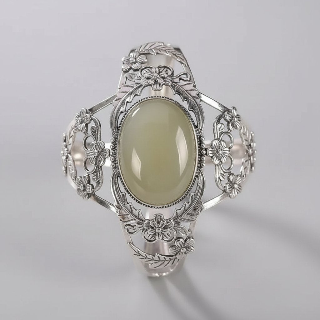 Bela Silver Bangle