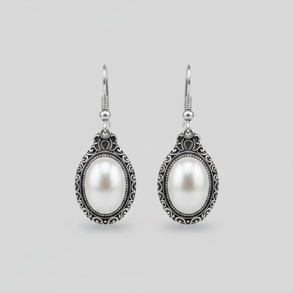 Petra Pearl Earrings