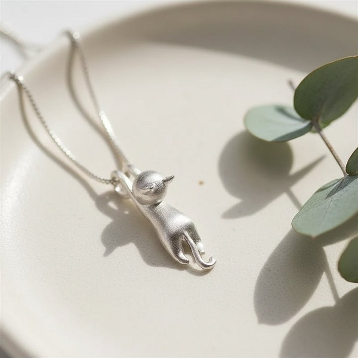 Wren Pendant Necklace