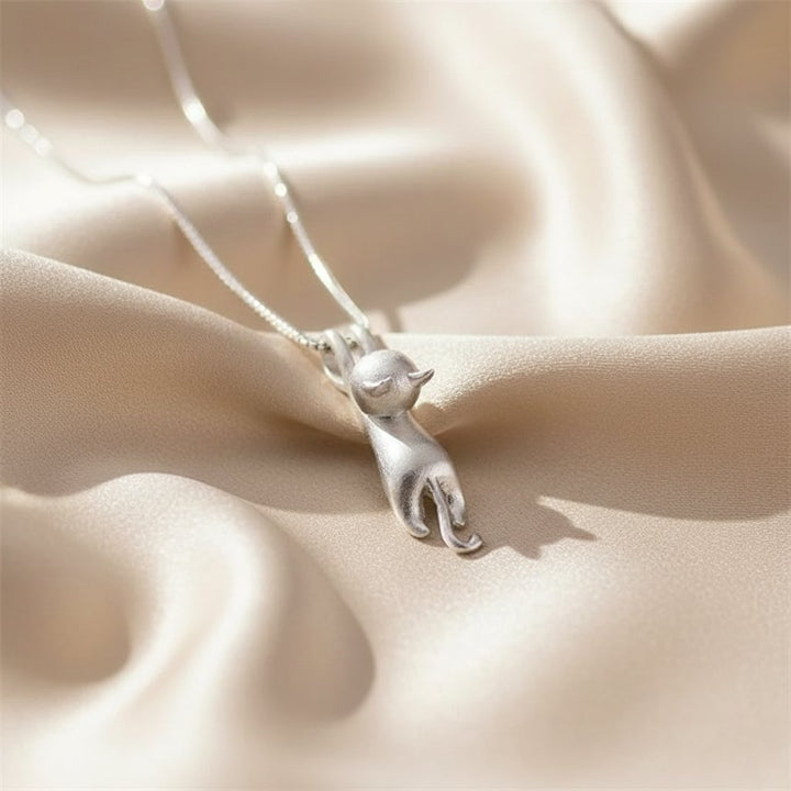 Wren Pendant Necklace