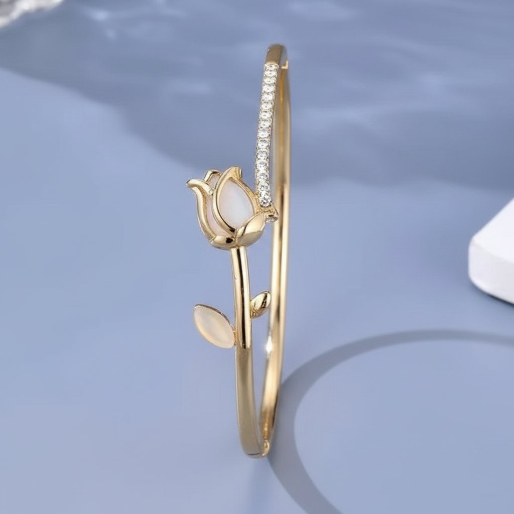 Greta Bangle