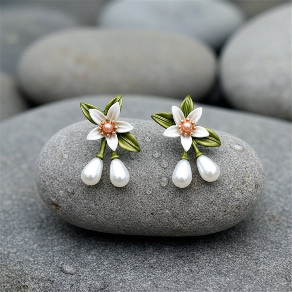 Une Pearl Ring