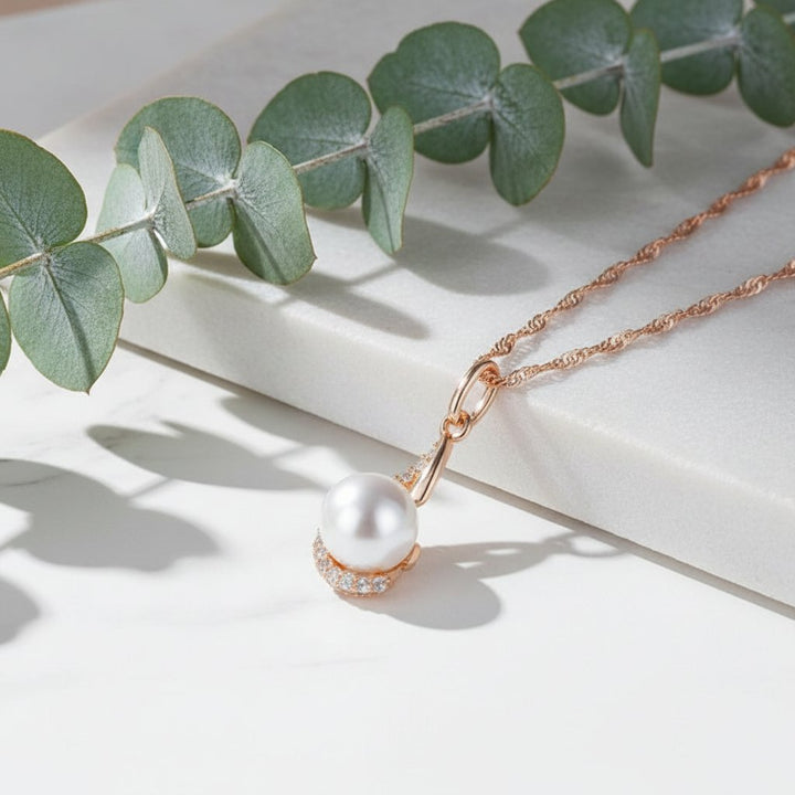 Capucine Pearl Pendant Necklace
