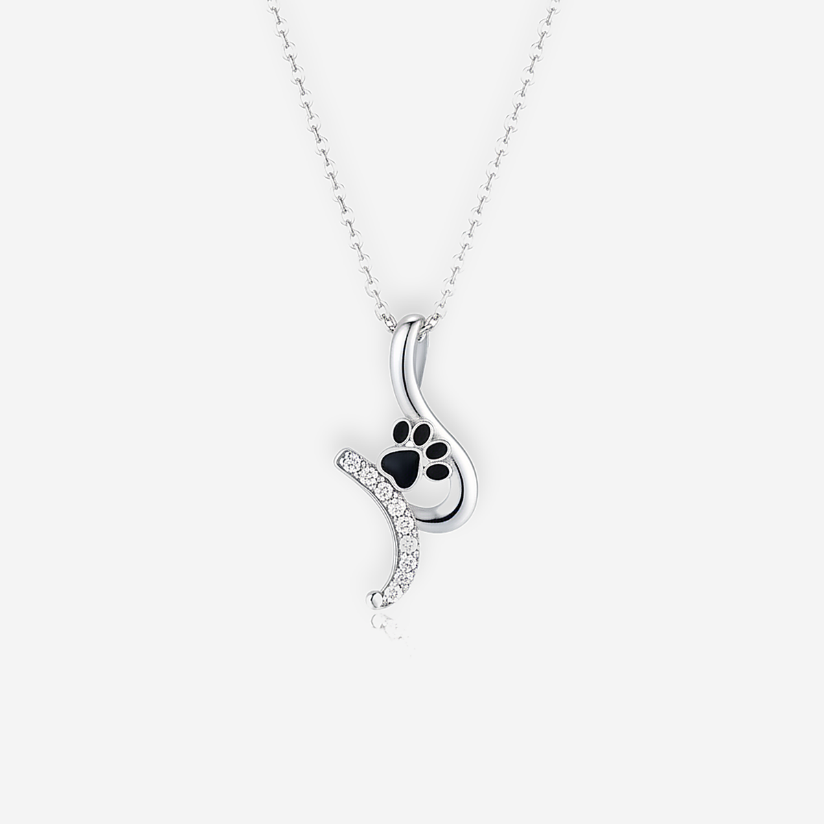 Pia Necklace