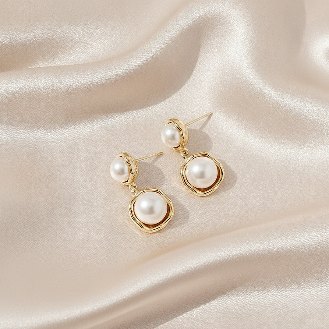 Calla Pearl Earrings