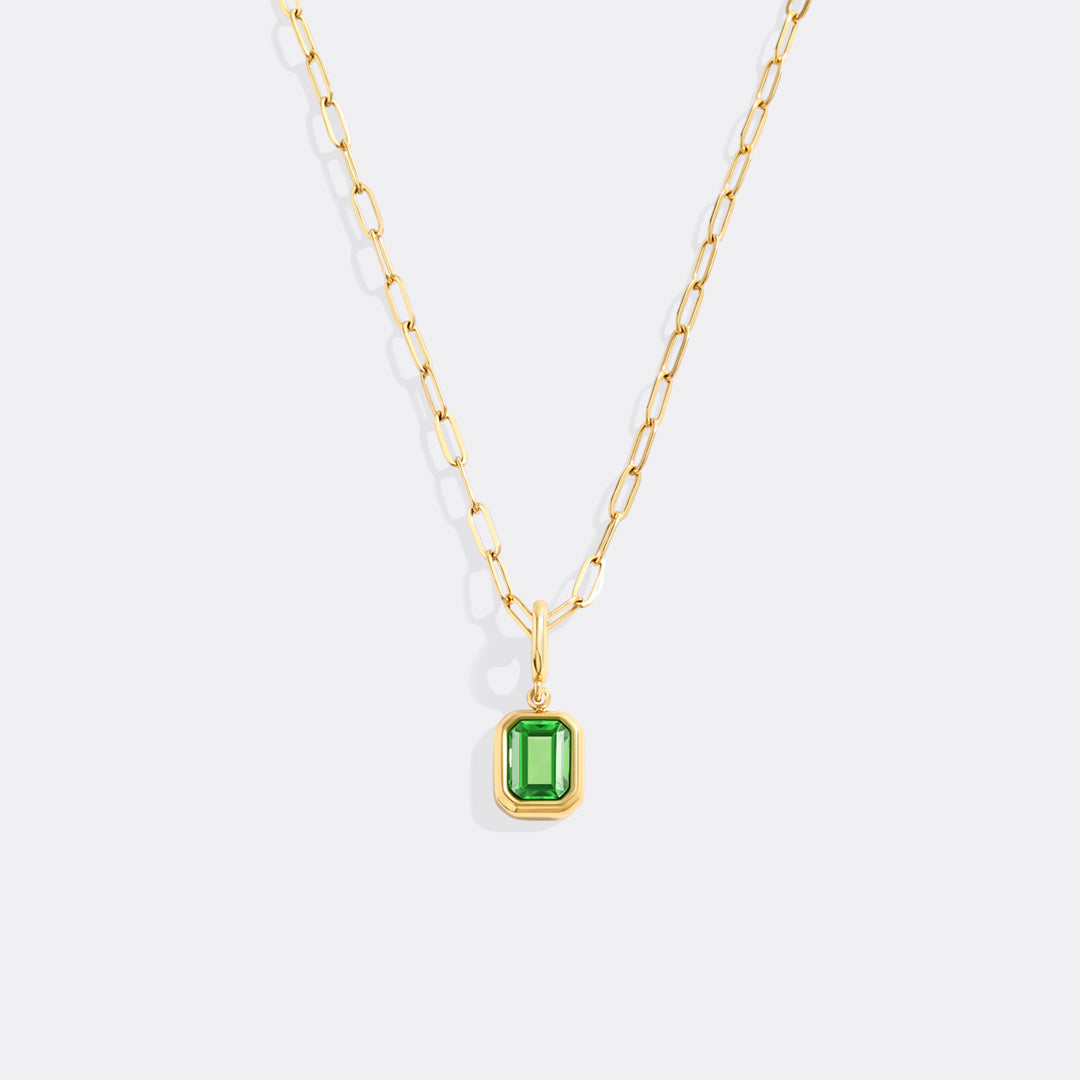 Collier breloque pierre de naissance baguette