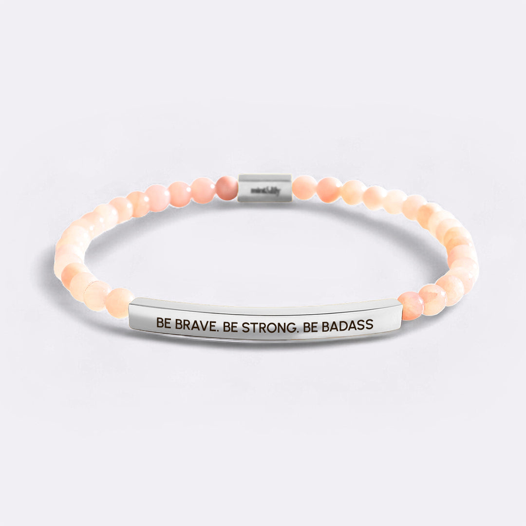Sii coraggioso. Sii forte. Braccialetto ispiratore con perline Badass