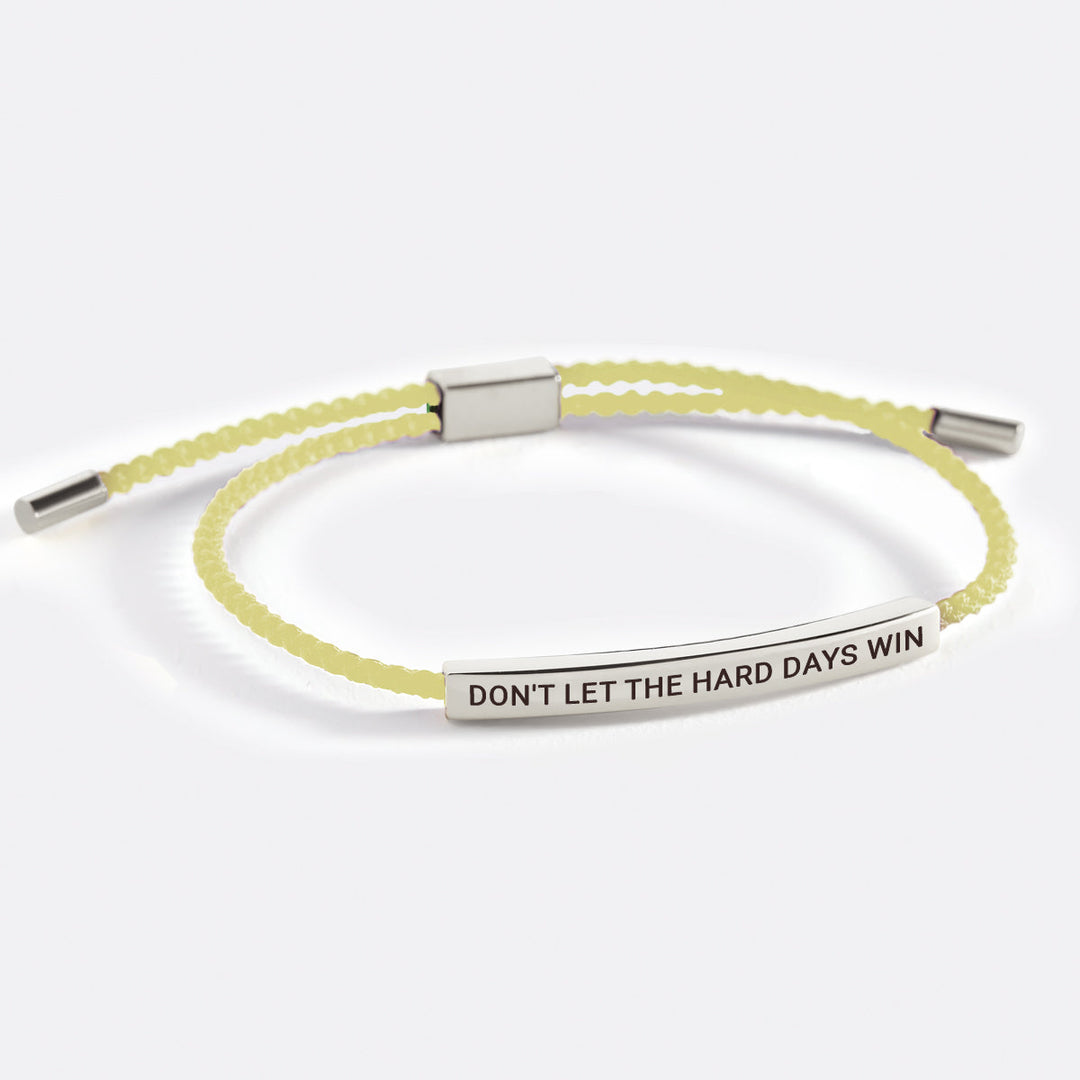Lad Ikke De Svære Dage Vinde Inspirerende Armbånd