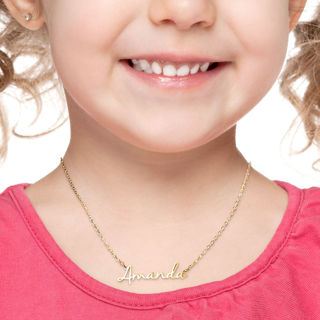 Ketting met feeënnaam – aansluitende pasvorm