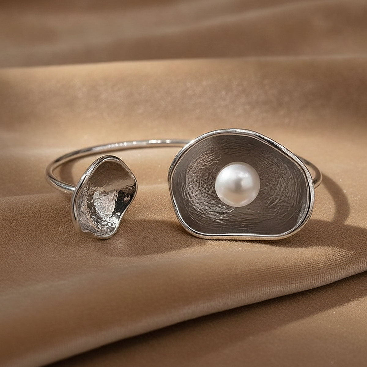 Clemence Pearl Bracelet