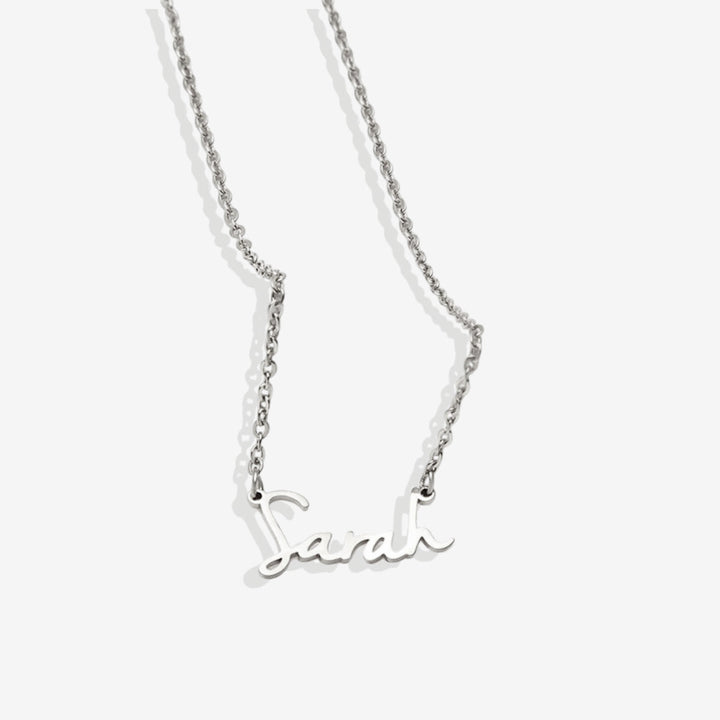 Ketting met feeënnaam – aansluitende pasvorm