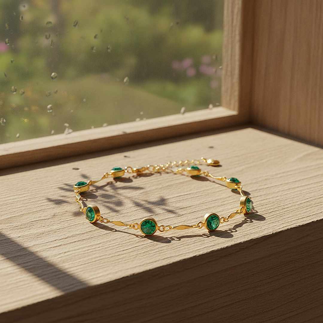 Marguerite Emerald Bracelet