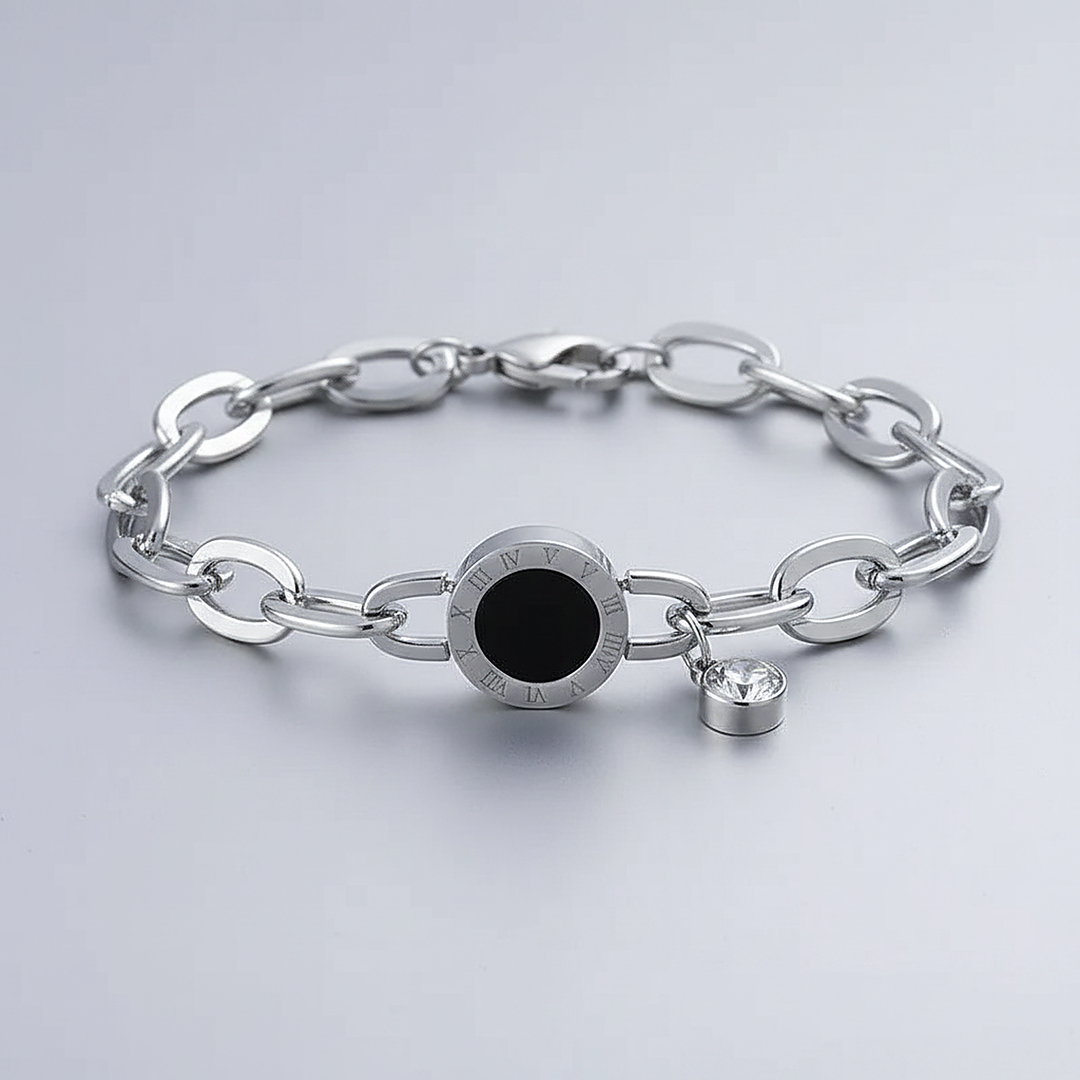 Estelle Pendant Necklace