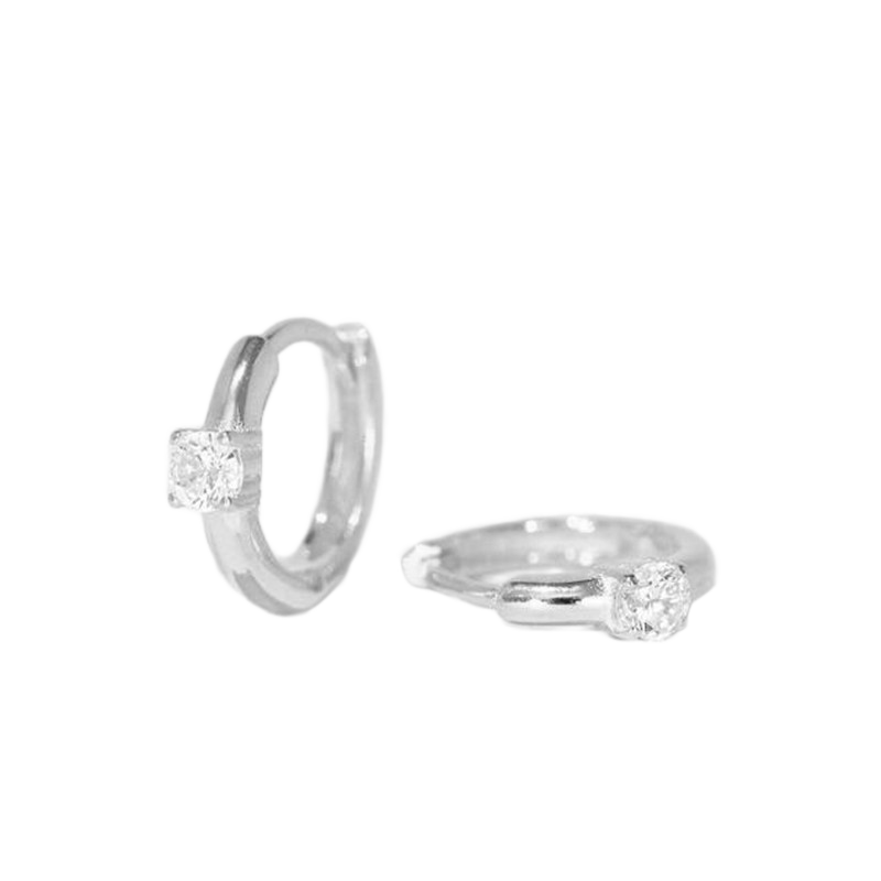 Boucles d’oreilles huggie délicates avec pierre unique