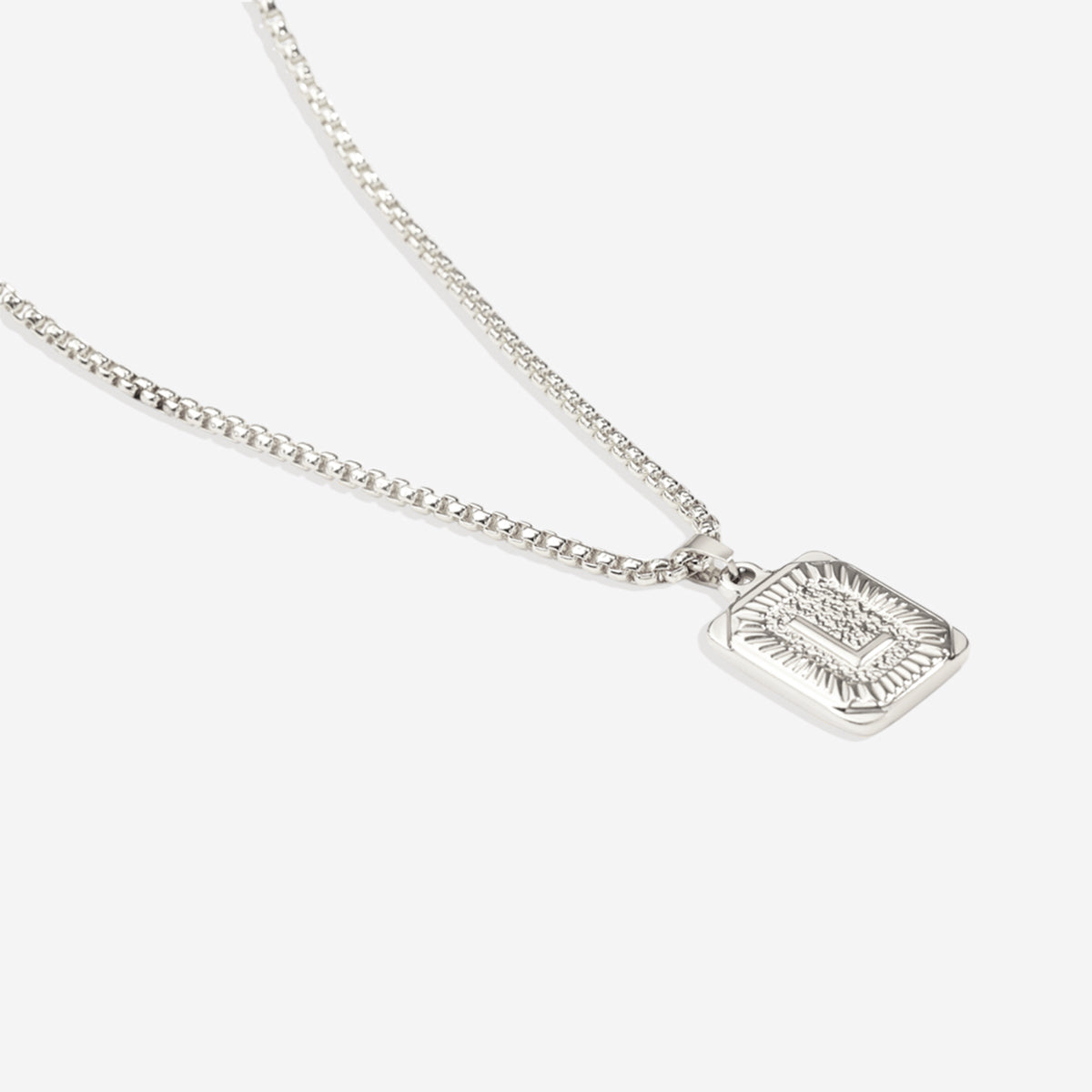 Halsband med initialbricka och rolo-kedja