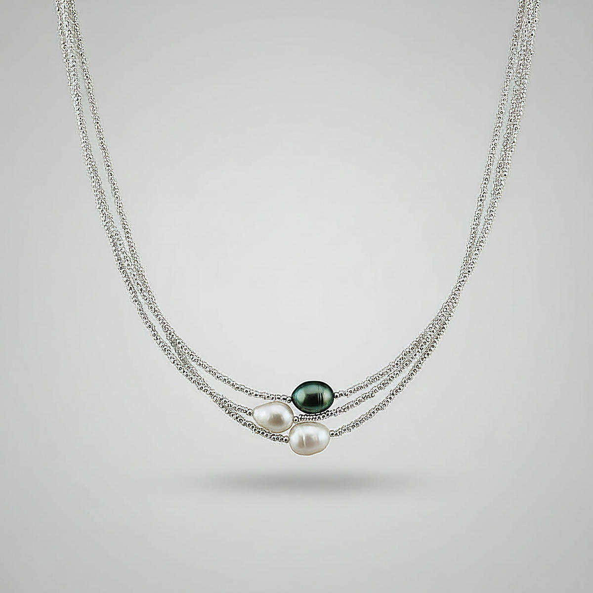 Zaria Pearl Necklace