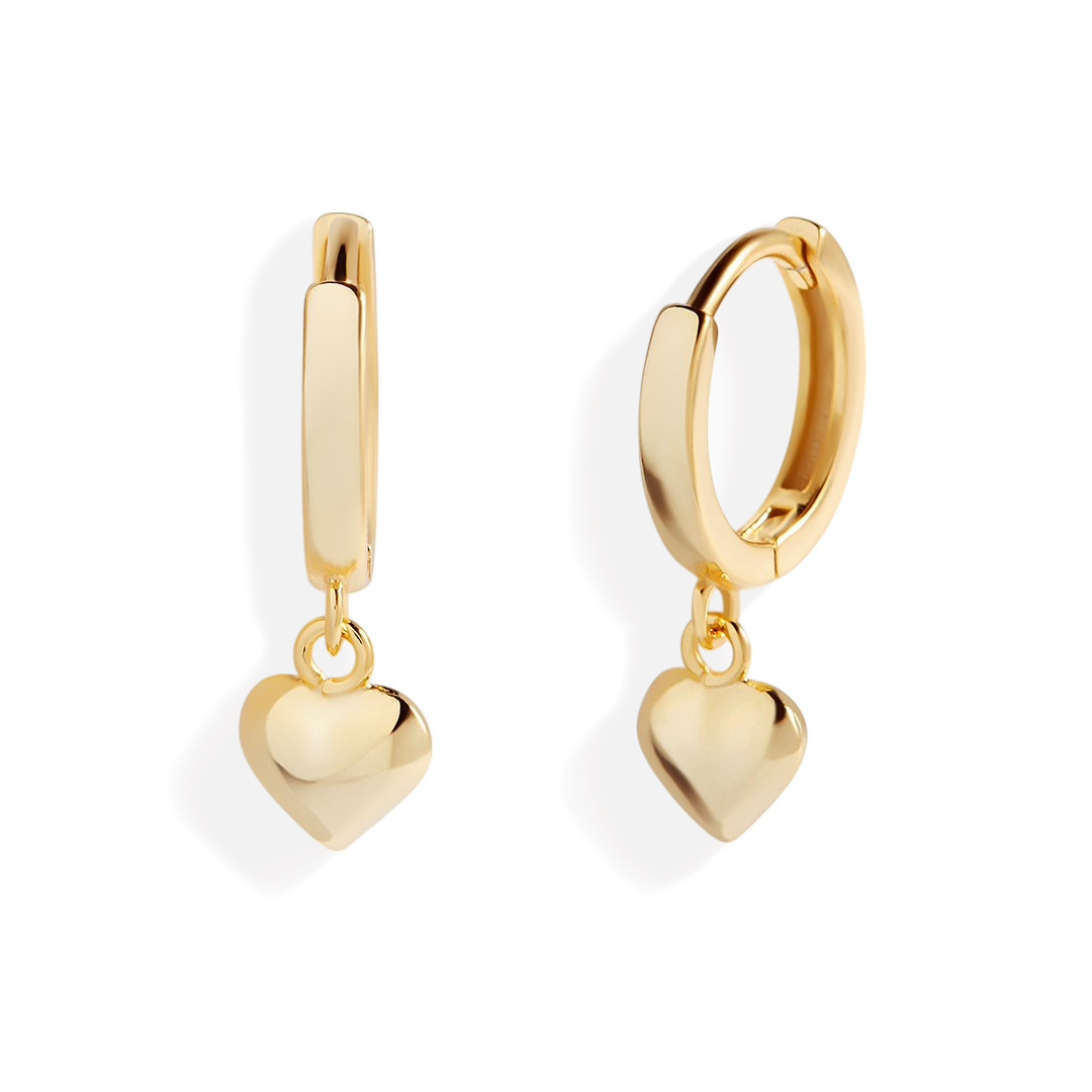 Delikate hjerte-øredobber med ringdesign