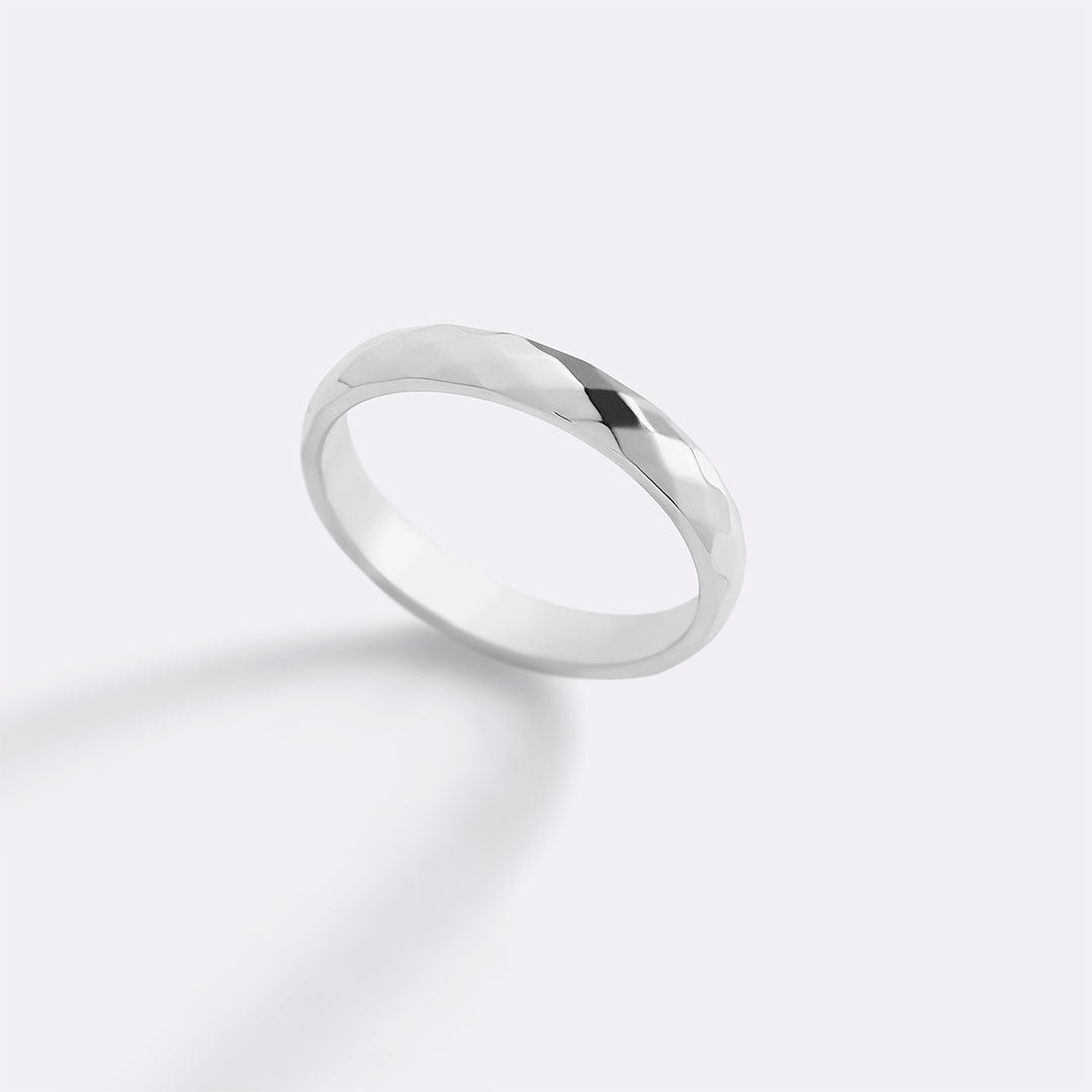 Delicate Hammered Band