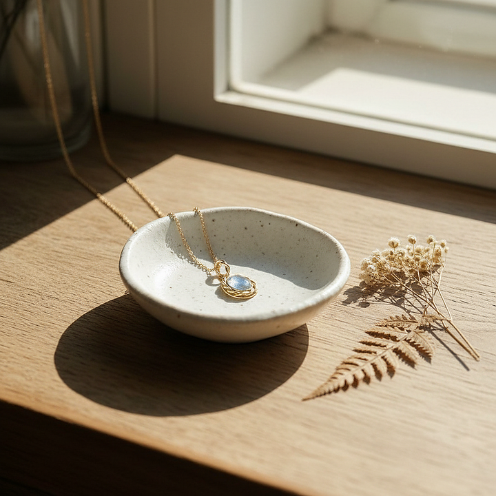 Marguerite Gold Necklace