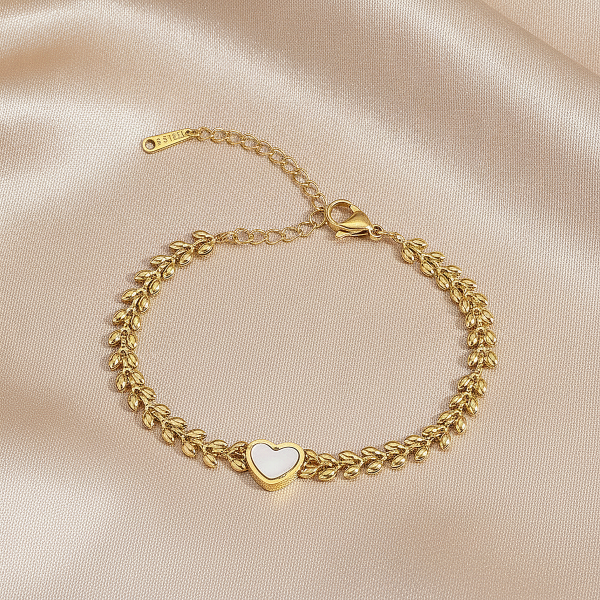 Fleur Gold Bracelet