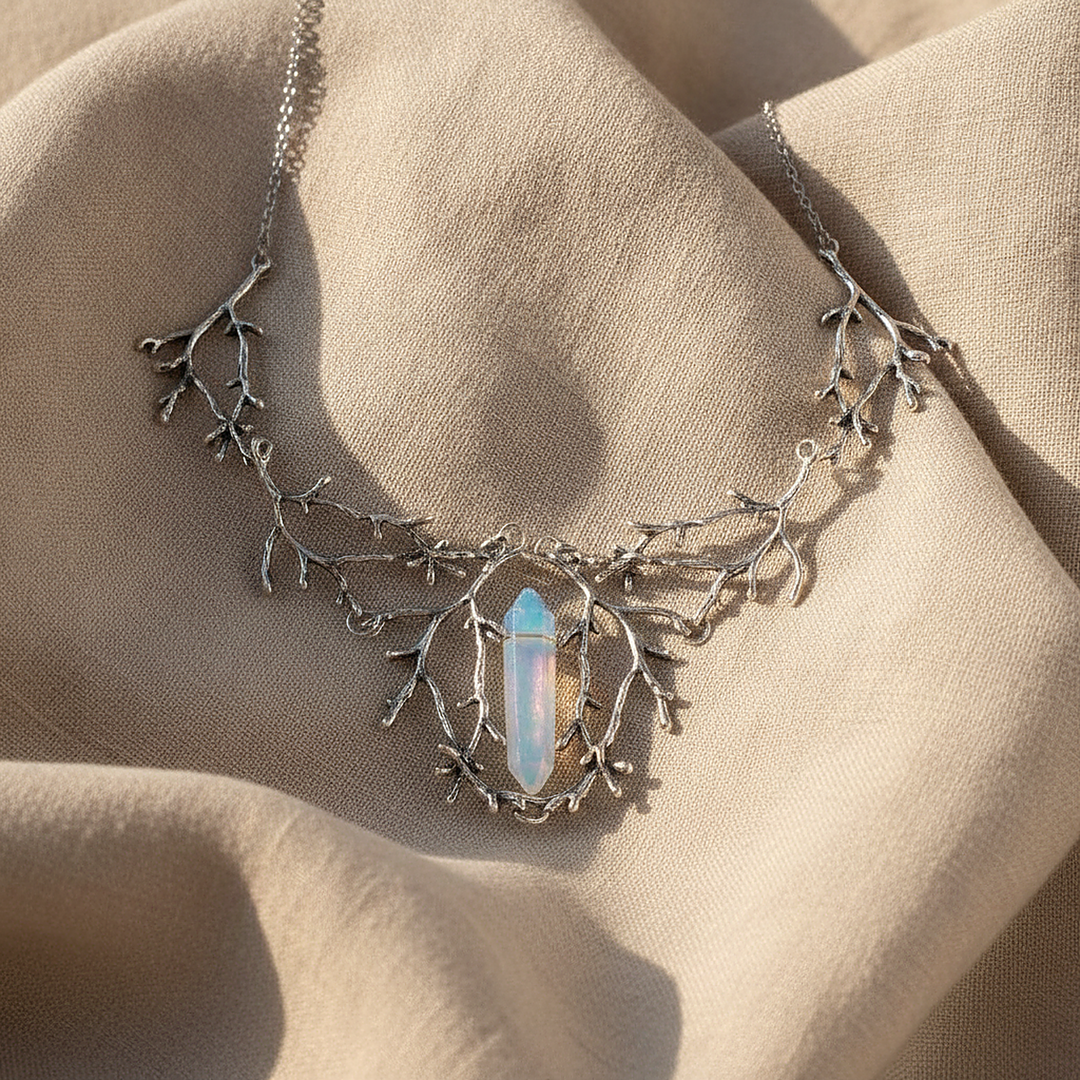 Collier élégant en branche de cristal