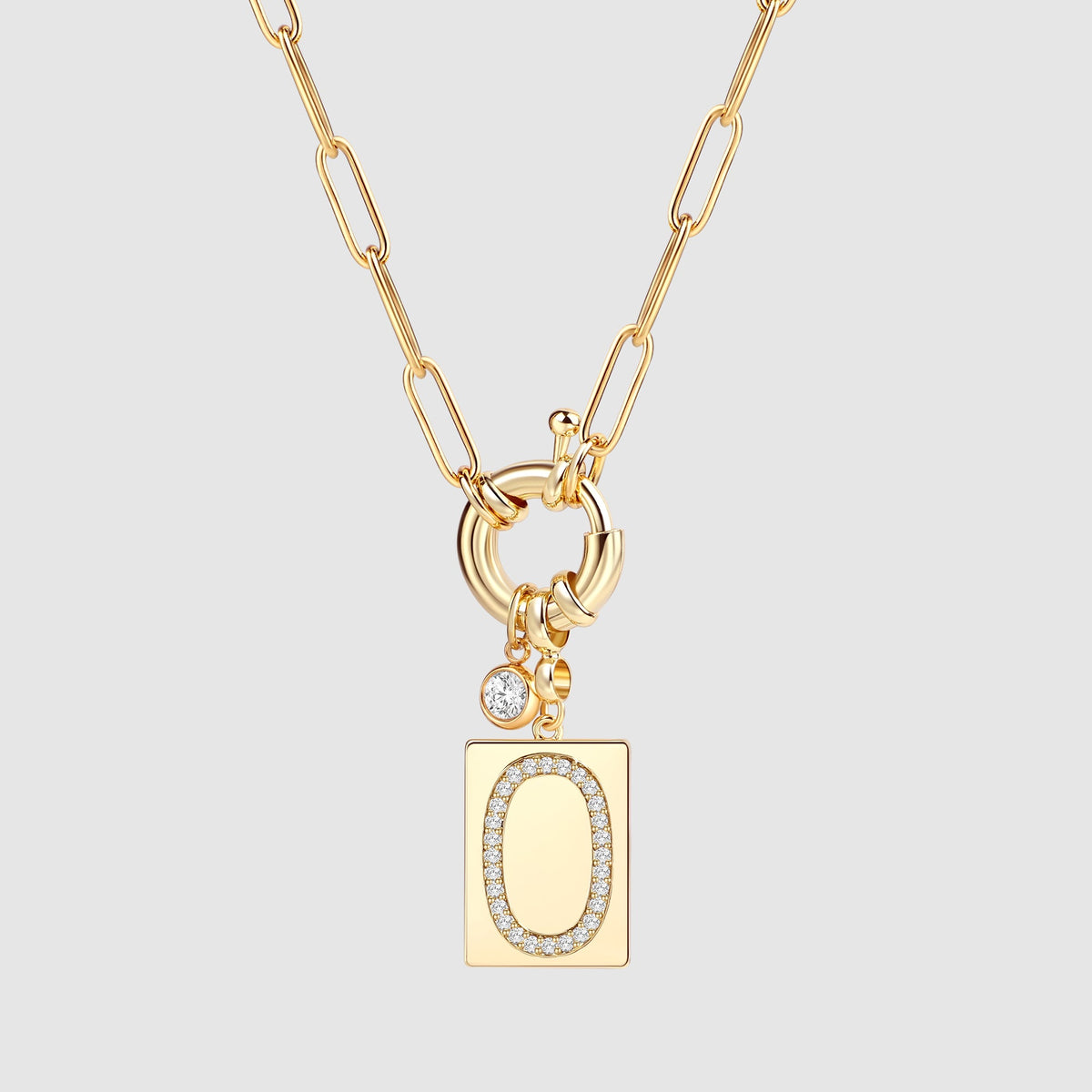 Collier pendentif initial pavé avec chaîne trombone  