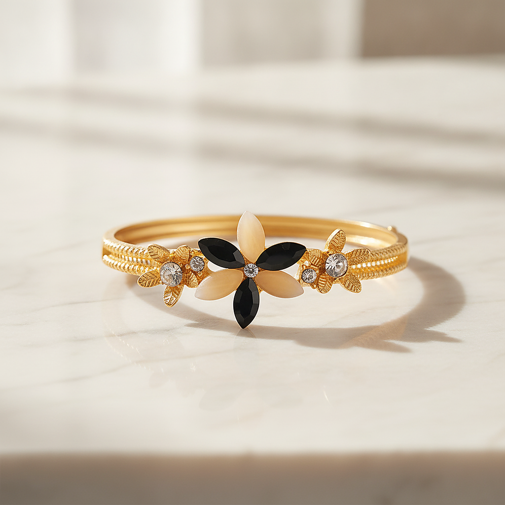 Marguerite Gold Bracelet