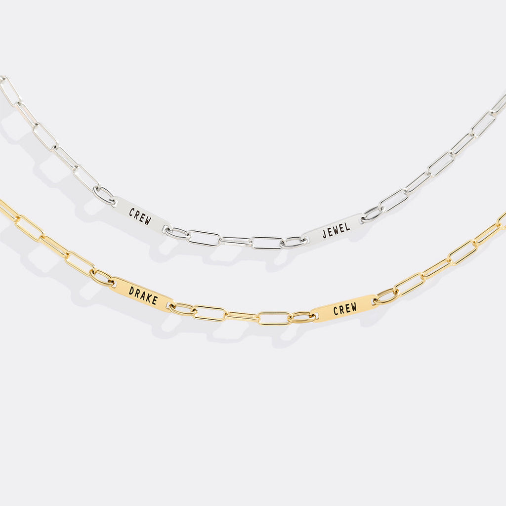 Collana con fermaglio e nomi personalizzati