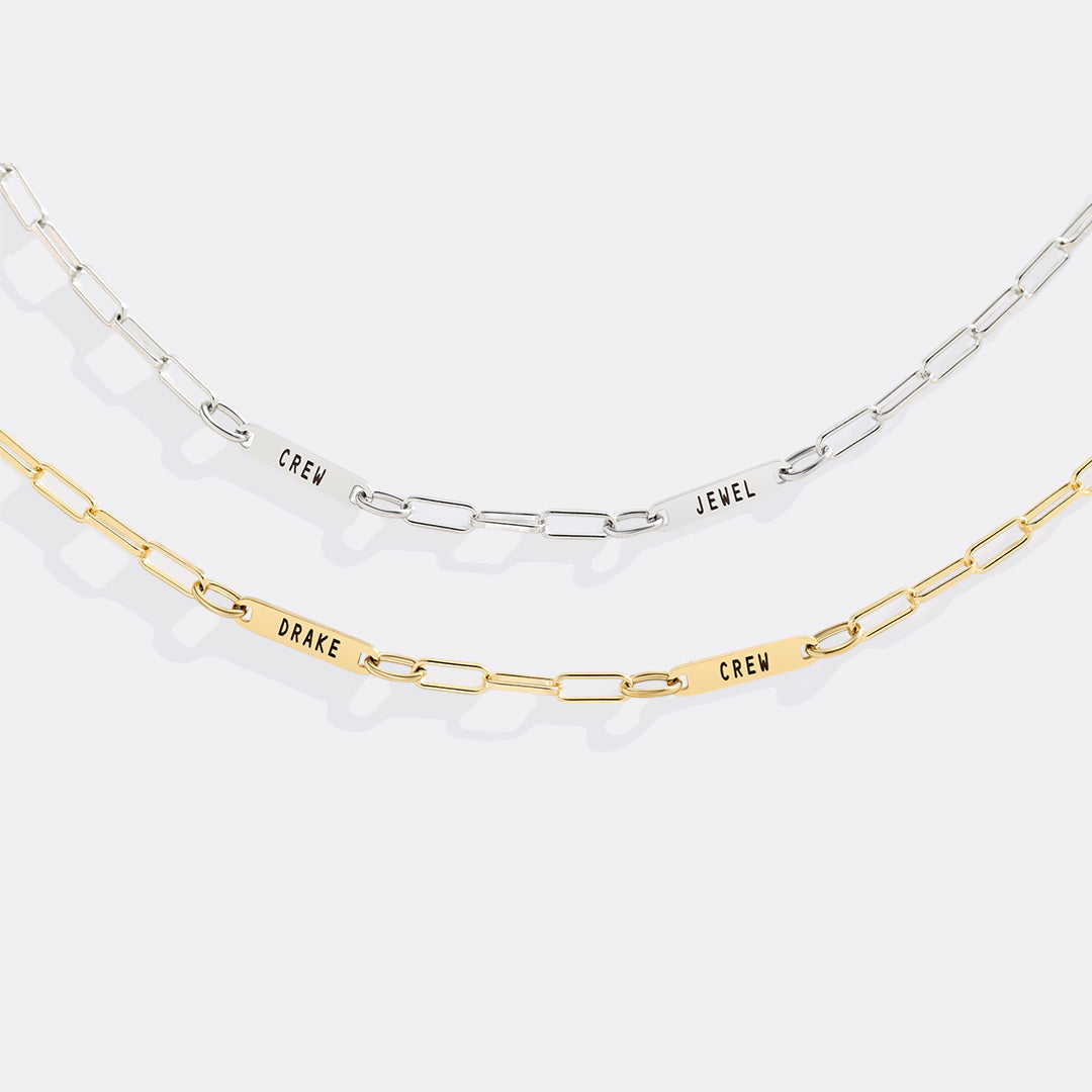 Collana con fermaglio e nomi personalizzati