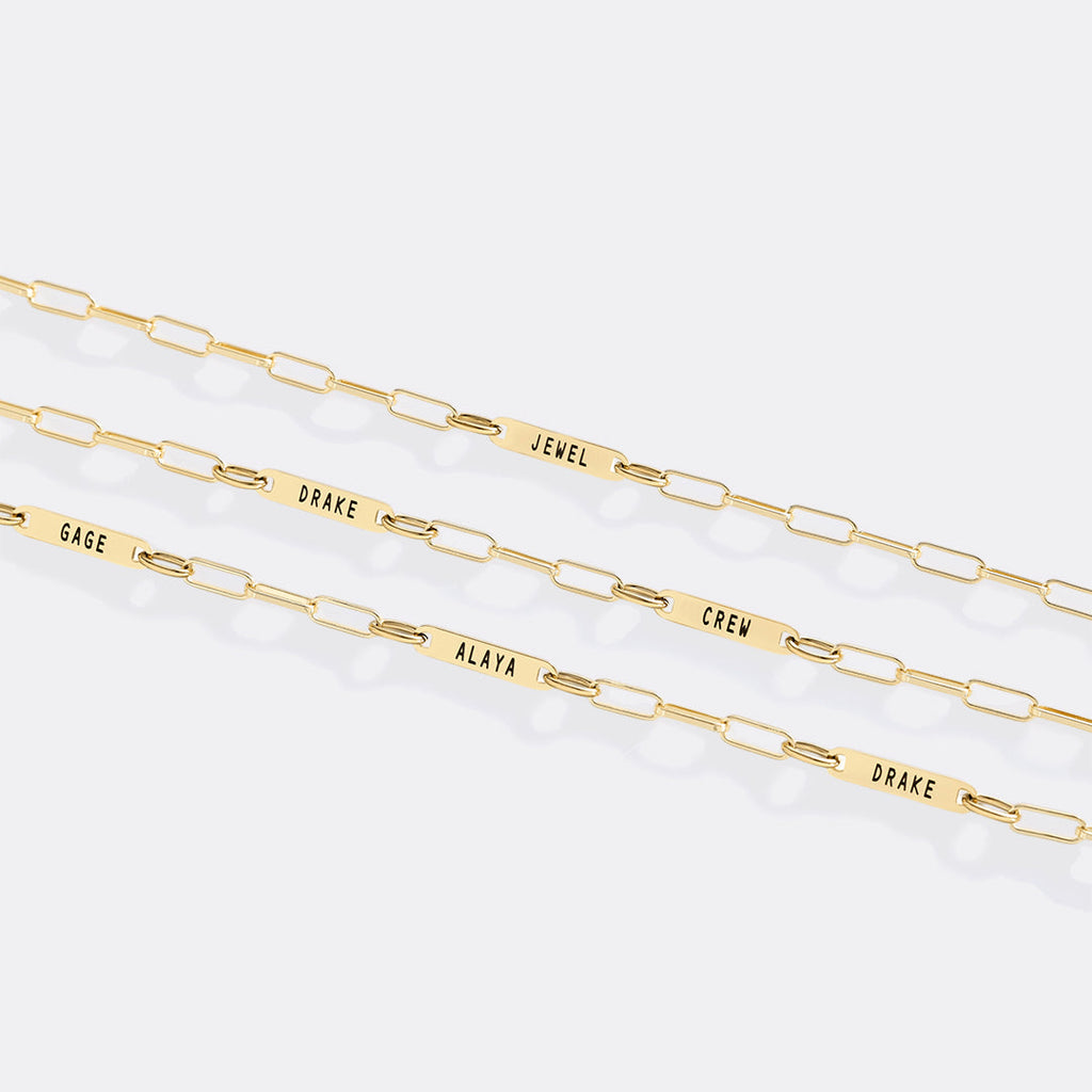 Collana con fermaglio e nomi personalizzati
