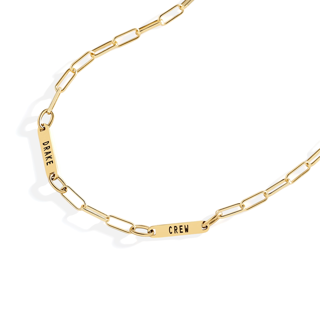 Collana con fermaglio e nomi personalizzati