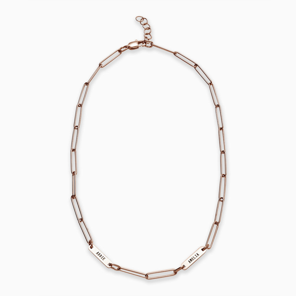 Collana con fermaglio e nomi personalizzati