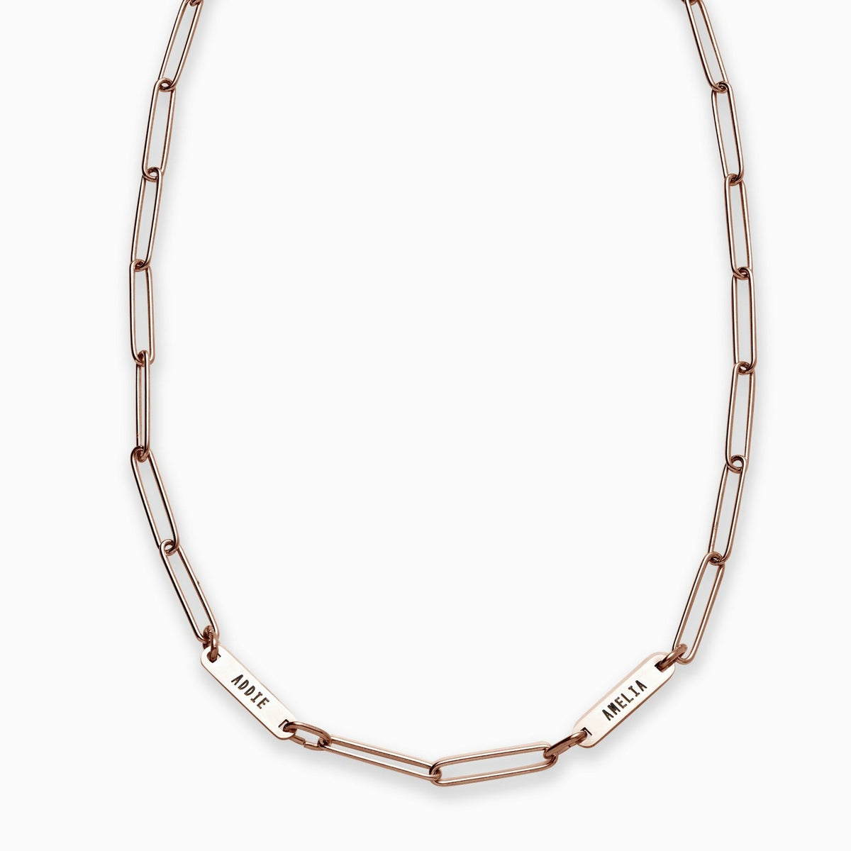 Collana con fermaglio e nomi personalizzati