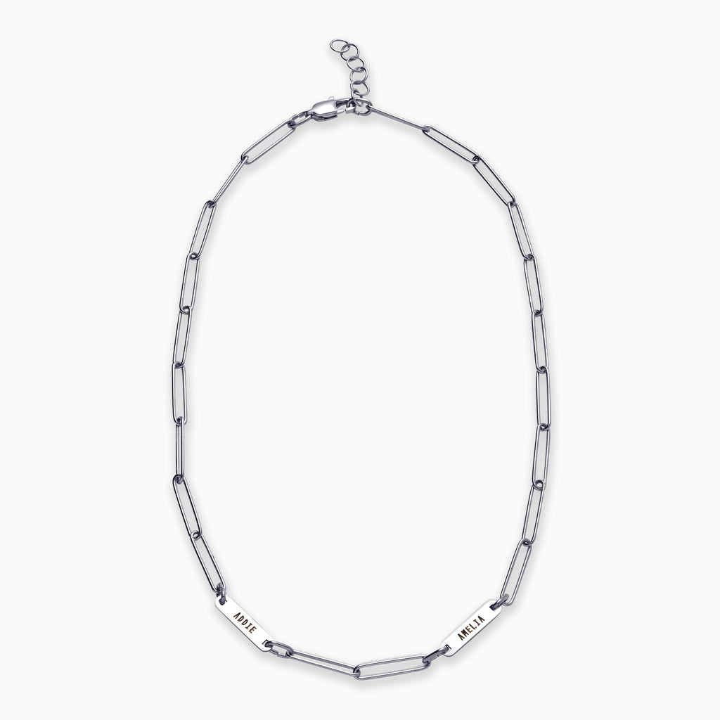 Collana con fermaglio e nomi personalizzati