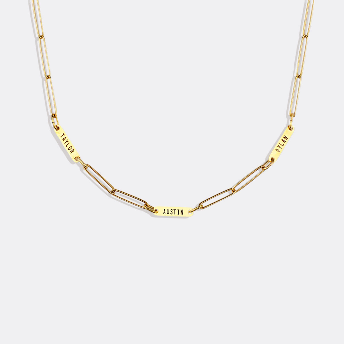 Collana con fermaglio e nomi personalizzati
