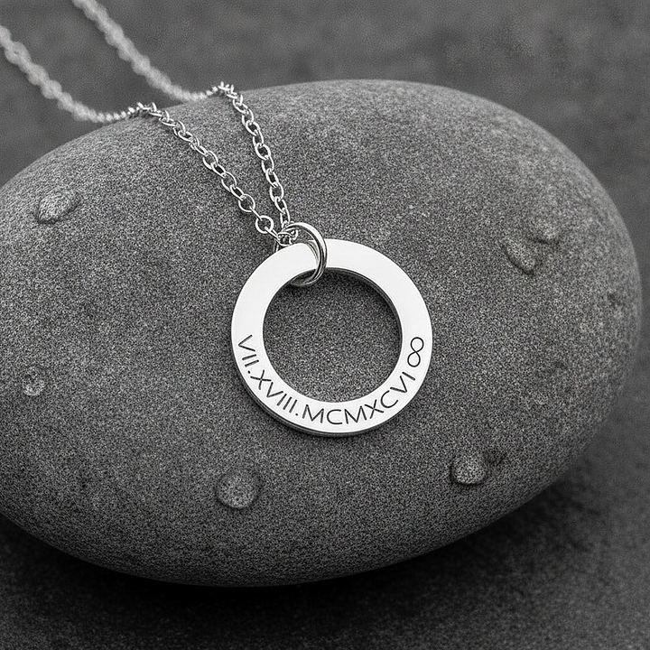 Lune Classic Necklace