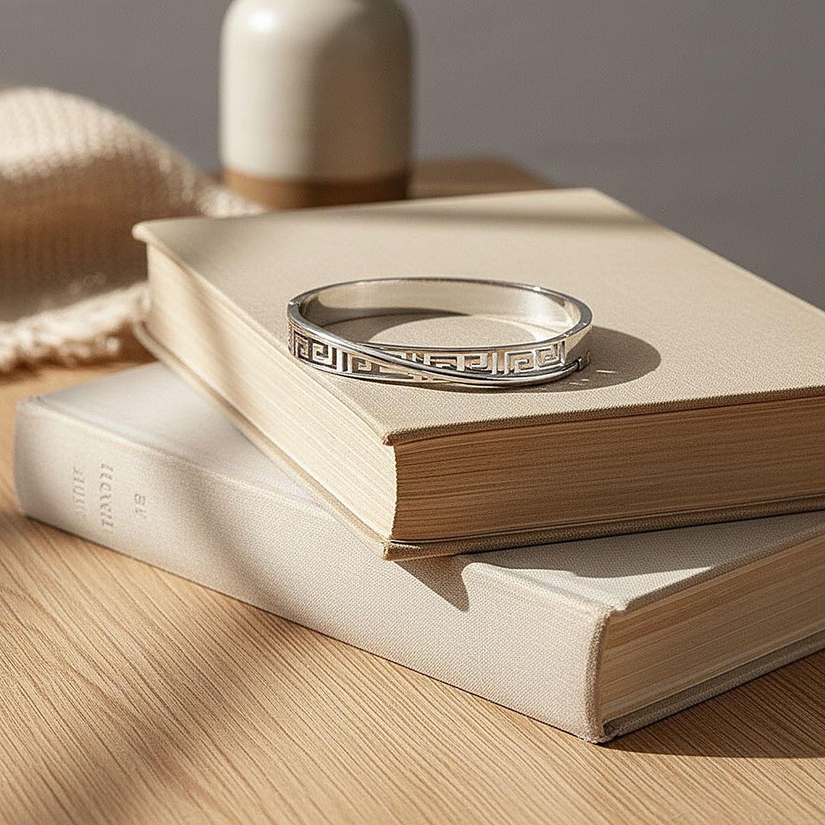 Marguerite Classic Bracelet