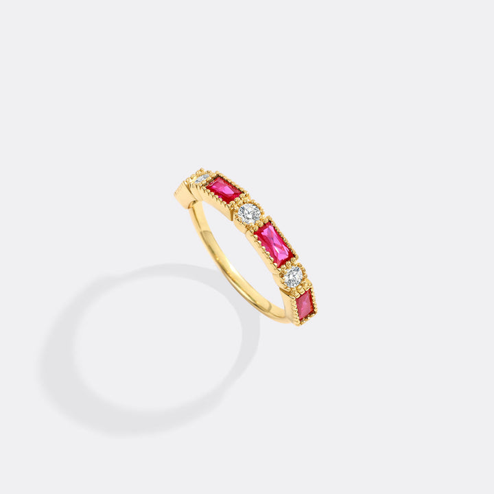 Gepersonaliseerde ronde en baguette geboortesteenring