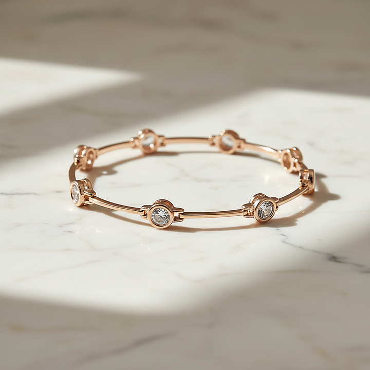 Une Gold Bracelet