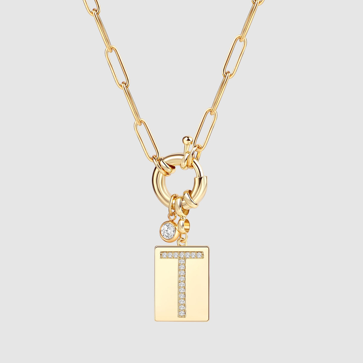 Collier pendentif initial pavé avec chaîne trombone  