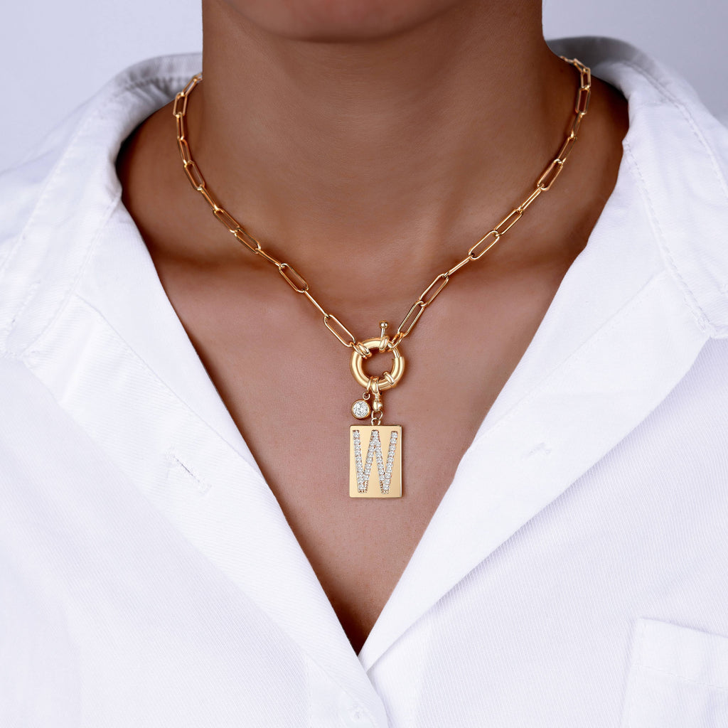 Collier pendentif initial pavé avec chaîne trombone  