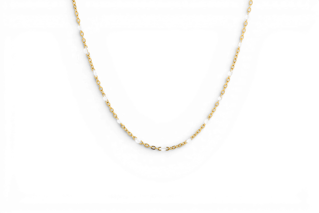 Vitt halsband med pärlstation