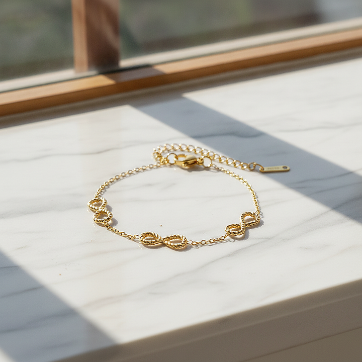 Doria Gold Bracelet