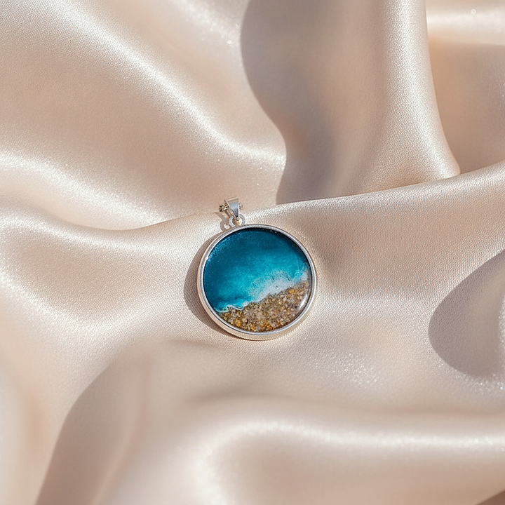 Alba Necklace