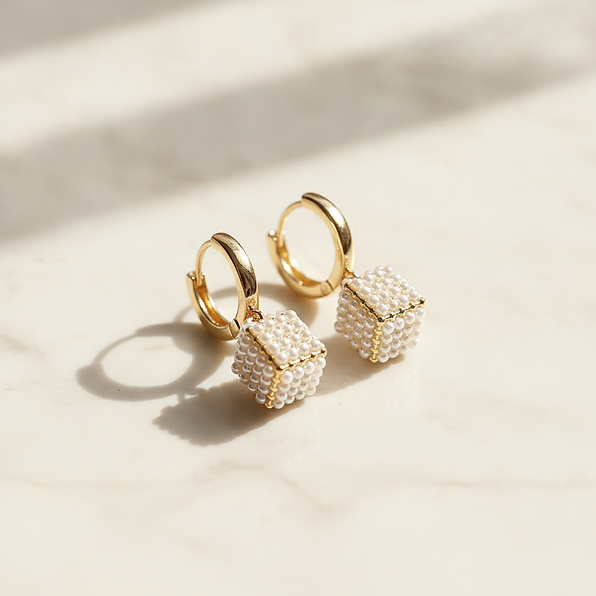 Tindra Pearl Earrings
